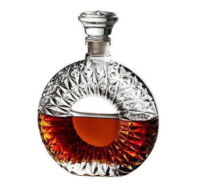 Kerek whiskys üvegek