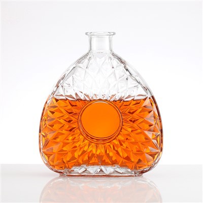 Üveg Whisky tárolására