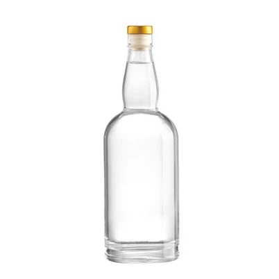 Vodka négyzet alakú üveg 750 ml
